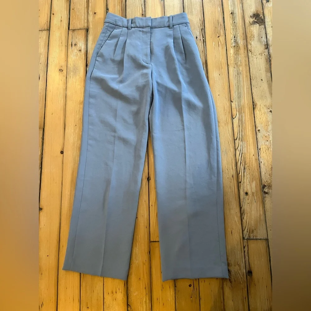 Aritzia Wilfred Effortless pants - Picture 2 of 9